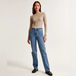 A&F Mid Rise 90s Straight Jean -Curve Love- Medium With Knee Slash, 31/12S